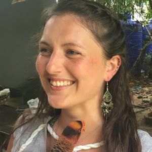 Meet your Posher, Hayley